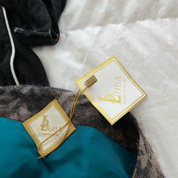 ITALIAN MOHAIR MINI SKIRT - Picture 2 of 6